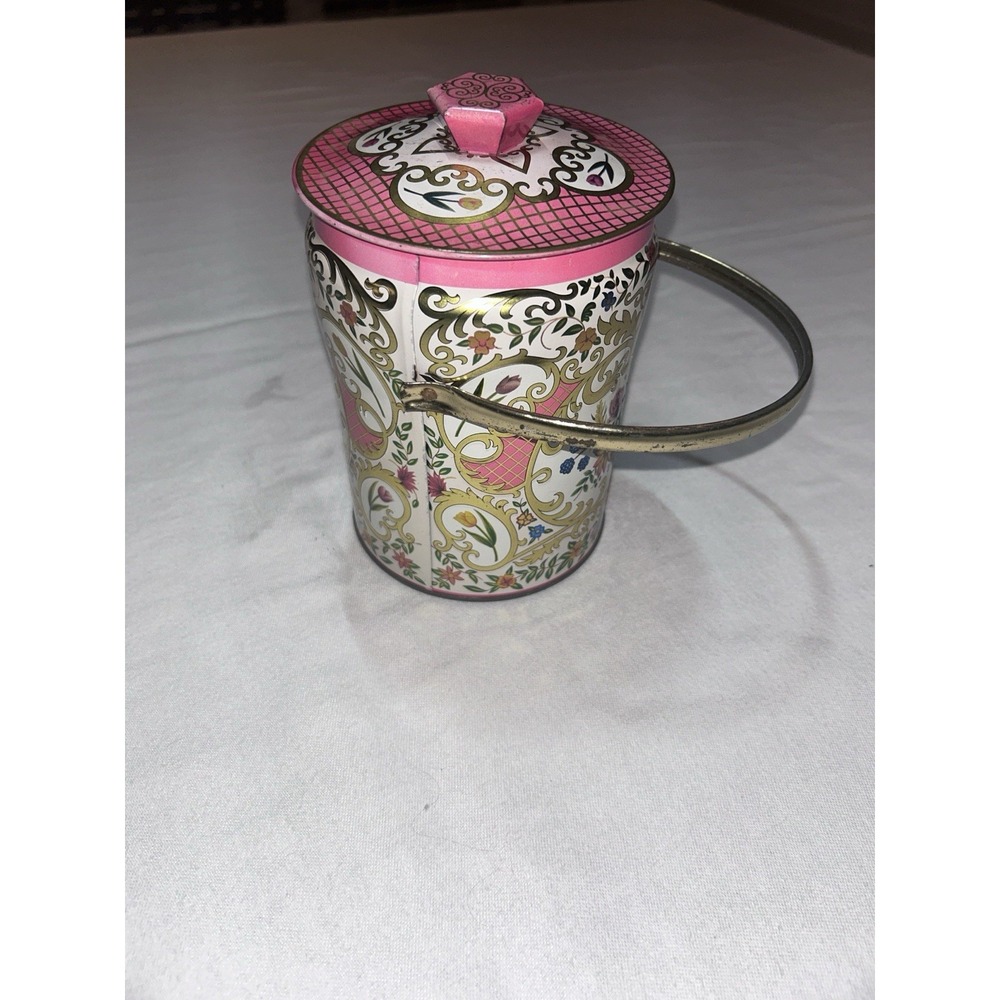 Murray-Allen‎ metal candy tin, Kashgar floral/scroll pattern, made in England